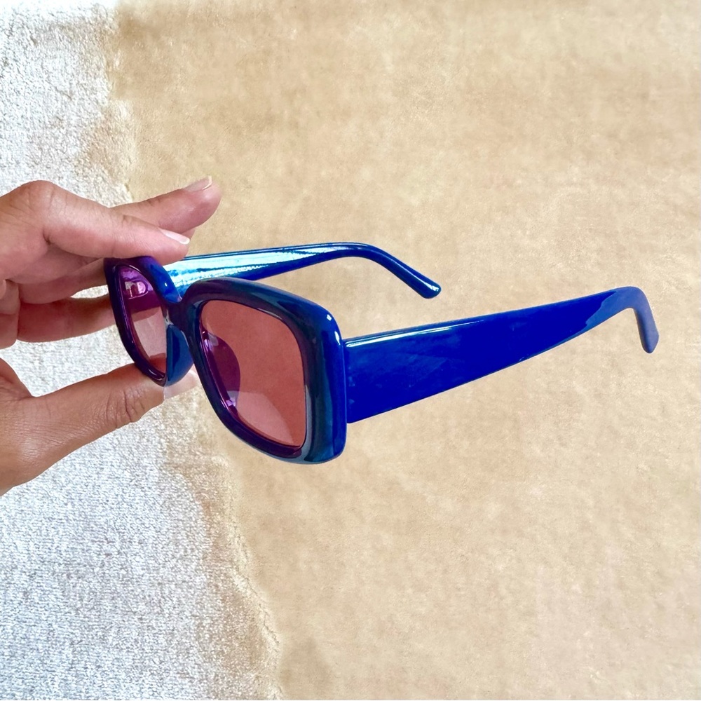 Y2k Plastic Blue Rectangular Sunglasses With Red … - image 4